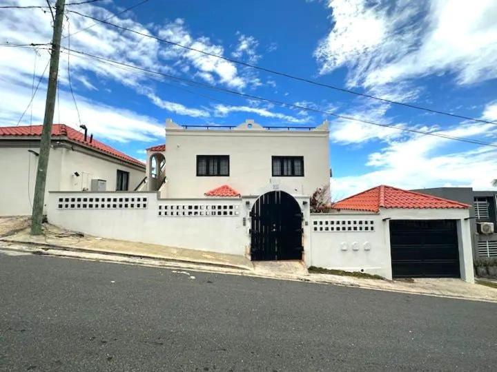 4 Bedroom Kikita Beach Villa Oceanfront W Pool Dorado Esterno foto